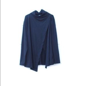 Old Navy Black Activewear Long Sleeve Top Wrap Front